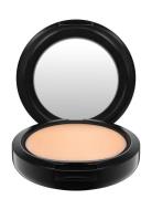 Studio Fix Powder + Foundation Meikkivoide Meikki MAC