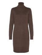 U6801, Milasz Rollneck Dress Polvipituinen Mekko Brown Saint Tropez