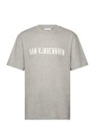 Daily Hk Logo Boxy Tee Designers T-shirts Short-sleeved Grey HAN Kjøbe...