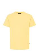 Jermalink Tops T-shirts Short-sleeved Yellow Matinique