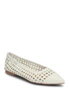 Saxton Ballerina Ballerinat White Steve Madden