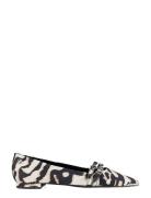 Dante6-Abbey Animalistic Point Toe Flats Matalapohjaiset Kengät Black ...