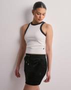 Juicy Couture - Musta - Robbie Pocket Mini Skirt
