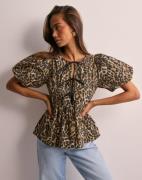 Nelly - Kuviollinen - Bow Puff Sleeve Blouse