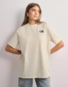 The North Face - Valkoinen - W S/S Essential Oversize Tee