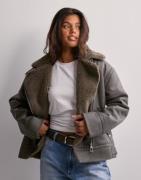 Only - Harmaa - Onlbetty Bonded Oversized Aviator C