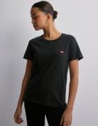 Levi's - Musta - Perfect Tee CN100XX