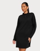 Nelly - Musta - Turtle Neck Loose Dress