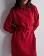 Only - Punainen - Onlbella Ls Belt Dress Ex Knt