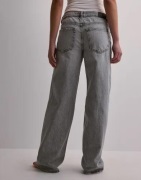 Gina Tricot - Harmaa - Low wide jeans