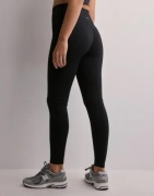 Aim'n - Musta - Shape Seamless Tights