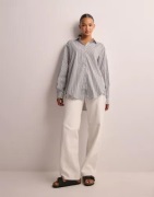OBJECT - Musta - Objtutta Lo L/S Shirt Noos
