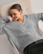 OBJECT - Harmaa - Objmilu Ls Lo V-Neck Knit E Au 24