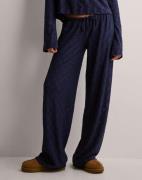 Nelly - Sininen - Cute Broderie Chill Pants