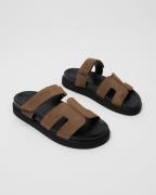 Pavement - Ruskea - Maru Suede Sandals