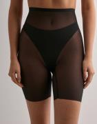 Bye Bra - Musta - Forming Tulle High Waist Short