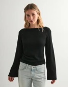 Nelly - Musta - Gorgeous Wide Sleeve Sweater