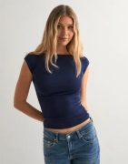 Nelly - Sininen - Perfect Soft Top