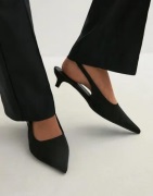 Nelly - Musta - Kitten Heel Slingback