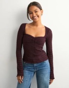 Nelly - Punainen - Romantic Structure Sheer Top