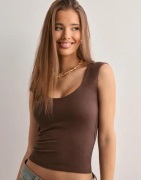 Nelly - Ruskea - Deep Scoop Neck Top