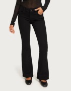 Pieces - Musta - Pcpeggy Lw Flared Blc Jeans Noos Bc