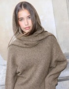 Nelly - Ruskea - Alpaca Blend Knit Hood Scarf