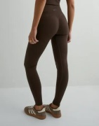 Aim'n - Ruskea - Shape Seamless Tights