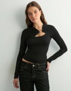 Nelly - Musta - Unique LS Top