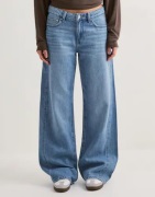 Gina Tricot - Sininen - Low wide jeans