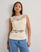 Malina - Valkoinen - Desire Lace Trimmed Cut Out To