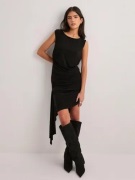 Neo Noir - Musta - Volena Dress