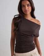 Nelly - Ruskea - Ultra Soft Shoulder Top