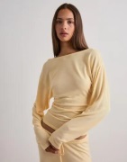 Nelly - Keltainen - My Chill Boatneck Sweat