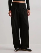 Pieces - Musta - Pcbosella Mw Barrel Pants Noos Bc