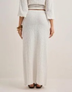 Nelly - Valkoinen - Elegant Structure Maxi Skirt