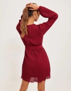 Nelly - Punainen - Belted Structure Dress